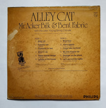 Alley Cat - Mr. Acker Bilk & Bent Fabric " With The Leon Young String Chorale "