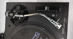 Technics Quartz : SL - 1210 MK 5 " Direct Drive Turntable System "