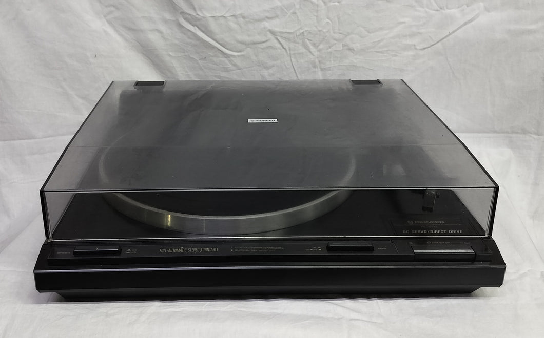 Pioneer : Full-Automatic Stereo Turntable PL - 670 