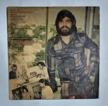 Raagam Thedum Pallavi                 ( LP, 45 RPM, Music : T. Rajendra )
