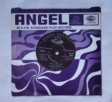 Goopy Gyne " Bengali Film Songs Anup Ghoshal " Lyric & Music : Satyajit Ray "  ( EP, 45 RPM, AE. 4003 )