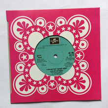Engalukku Kaathal Varum ( EP, 45 RPM )" Music : Vijayabhaskar - Vijayalakshmi ) Song : Krishna Krishna Hare ,      Munniravu Neram .