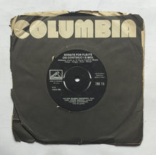 Holger Gilbert-Jespersen           " EP, 45 RPM " Side A : Taagen Letter , Side B : Sonate For Flojte Og Continuo I E-Mol .