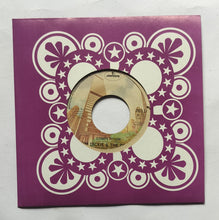 Tom Dickie & The Desires " EP, 45 RPM " Side A : Competition, Side B : Everybody Knows .