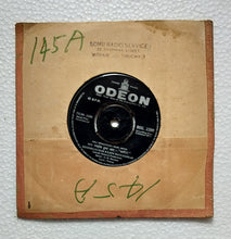 Sharmilee ( BOE. 2208, EP, 45 RPM, Side 1, Aaj Madhosh Hua Jaya, Side 2, O Meri Sharmilee, " Music : S. D. Burman "