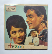 Arzoo  " Music : Shankar Jaikishan "