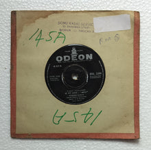 Sharmilee ( BOE. 2208, EP, 45 RPM, Side 1, Aaj Madhosh Hua Jaya, Side 2, O Meri Sharmilee, " Music : S. D. Burman "