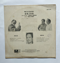 Arzoo  " Music : Shankar Jaikishan "