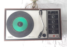 Philips : High Q International