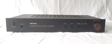 Rotel : Integrated Stereo  Amplifier  
