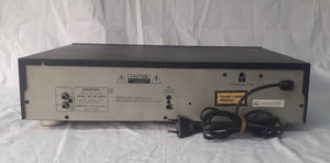 Onkyo : Compact Disc player R 1 " Model No : DX 1800