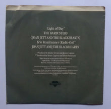 The Barbusters ( Joan Jett And The Blackhearts ) Light Of Day , Roadrunner " Radio On " ( EP , 45 RPM )